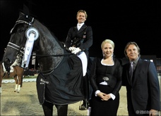 Victory ceremony with celebrities: Glock's Undercover, Edward Gal, Kathrin Glock and film star Don Johnson © Nini Schäbel