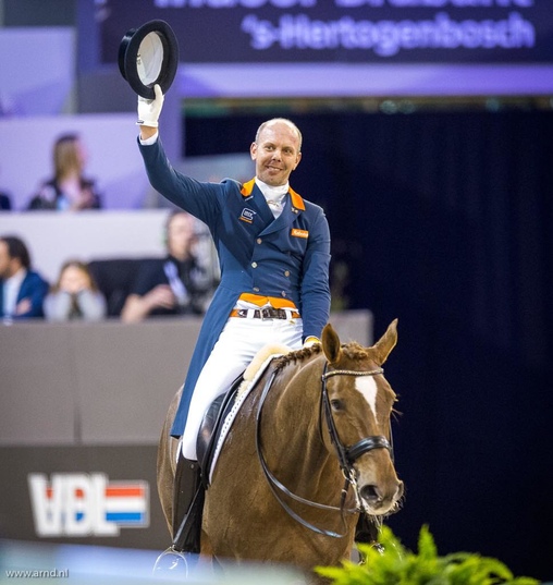 The winners of the FEI World Cup™ Dressage at ’s-Hertogenbosch 2017: Hans Peter Minderhoud and GLOCK’s Flirt. © Arnd Bronkhorst