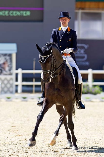 Tweede start, tweede zege: GLOCK-ruiter Hans Peter Minderhoud (NED) kon ook vandaag overtuigen. Een klasse op zich: Isabell Werth (GER) en Der Stern OLD © Michael Rzepa